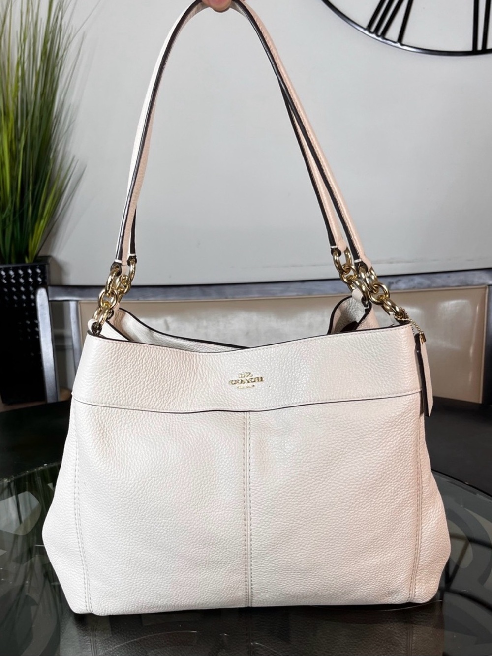COACH Lexy Shoulder Bag White Ivory Pebbled Leather Gold Chain Handbag